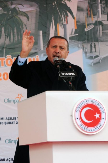 Başbakan’dan Kılıçdaroğlu’na: Kılavuzun Doğru Olmazsa Gölü Deniz Zannedersin