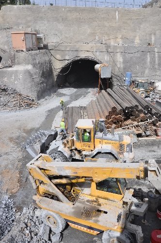 Başbakan'ın bahsettiği tünelde çalışmalar sürüyor (Özel)