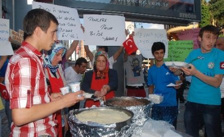 Başbakan'ın hemşehrilerinden tencere tava eylemine kavurmalı tepki