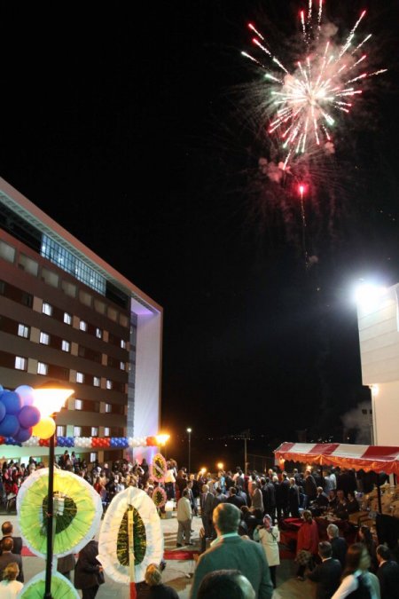 Başbakan’ın yurtlarda ücretsiz internet müjdesi öğrencileri sevindirdi