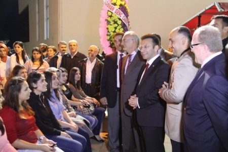 Başbakan’ın yurtlarda ücretsiz internet müjdesi öğrencileri sevindirdi