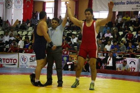 Başbakanlık Kupası Güreş Turnuvası sona erdi