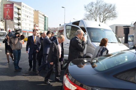 Başbakanlık Ofisi'nde ziyaretçi yoğunluğu