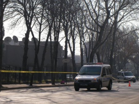 Başbakanlık Önünde Şüpheli Çanta Paniği