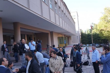 Başbakanlık'ta silah sesleri sıcak saatlerin yaşanmasına yol açtı