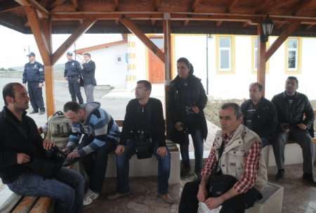 Basın Mensupları Bakan Şahin'in Korumasının Hakaretlerini Protesto Etti