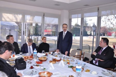 Basın mensupları ETİ'yi gezdi