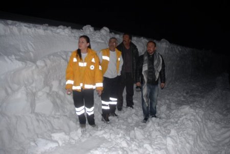 Başkale’de 10 Saatlik Hasta Kurtarma Operasyonu