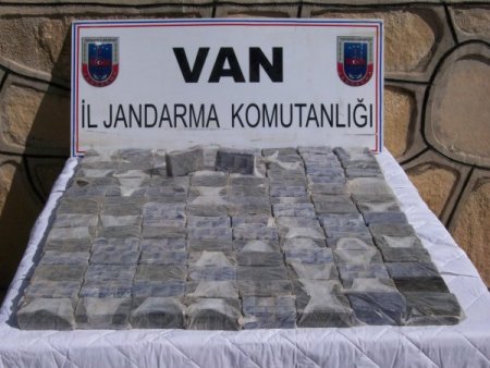 Başkale'de 66 Kilogram Saf Eroin Ele Geçirildi, 7 Kişi Tutuklandı