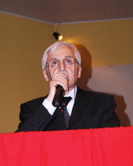 Başkan, Yardımcısının Da Aday Olduğu Seçimi Kaybetti