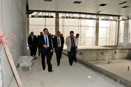 Başkan Ak ve meclis üyeleri projeleri inceledi