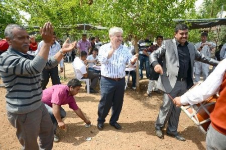 Başkan Akaydın Roman düğününde