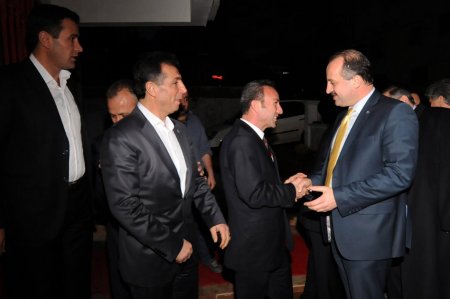 Başkan Akgül, Mamaklı müteahhitleri ziyaret etti