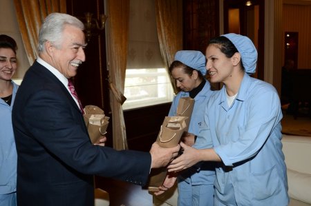 Başkan Aldırmaz, kadın temizlik personelini konuk etti