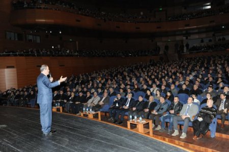 Başkan Altepe, Akpınar ve 1050 mahallelerinde kentsel dönüşüm için rest çekti