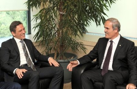Başkan Altepe'den BTSO'nun yeni başkanı Burkay'a hayırlı olsun ziyareti