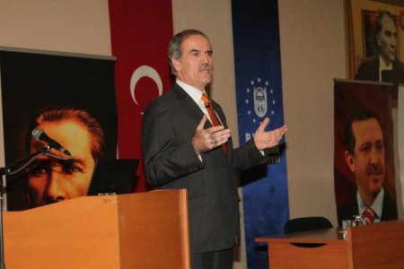 Başkan Altepe’den gençlere belediyecilik dersi