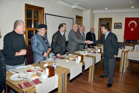 Başkan Arpacıoğlu muhtarlarla 2012 yılını değerlendirdi