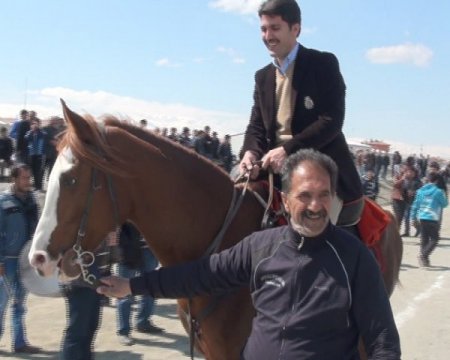 Başkan Çakır'dan Cirit Sporuna Saha Desteği