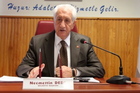 Başkan Dede: Üniversite hattı için otobüs kiralayacağız