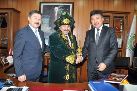 Başkan Demirel Kazakistan Karagandı Caz Orkestrası’nı Etimesgut'ta ağırladı