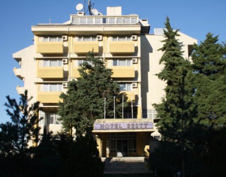 Başkan Dilli: Bestt Otel’i satmayalım, üniversiteye verelim