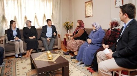 Başkan Dündar, ev ziyaretleriyle sorun dinliyor