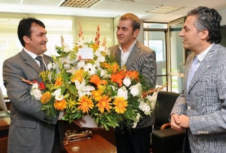 Başkan Dündar’dan Bursaspor yönetimine ziyaret