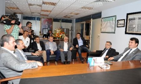 Başkan Dündar’dan Bursaspor yönetimine ziyaret
