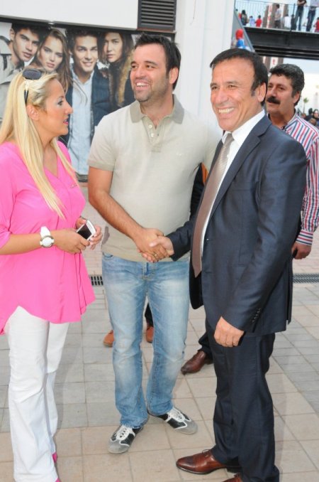 Başkan Genç, selden sonra yeniden açılan Lovelet AVM'yi gezdi