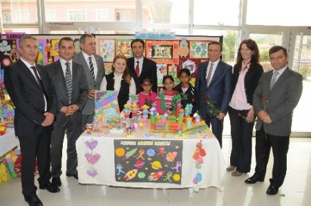 Başkan Genç'ten engelli çocuklara gül