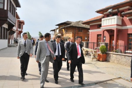 Başkan Gökçek, Etyopya Heyetine Proje Alanlarını Gezdirdi