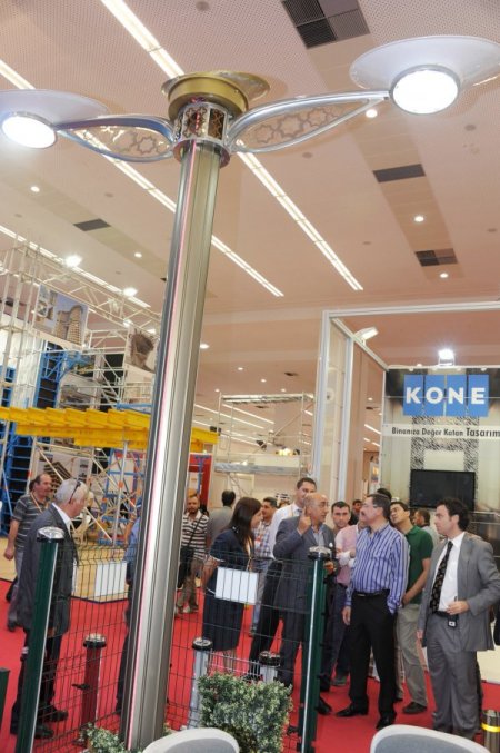 Başkan Gökçek, Yapı Fuarı'nda yeni ürünleri inceledi