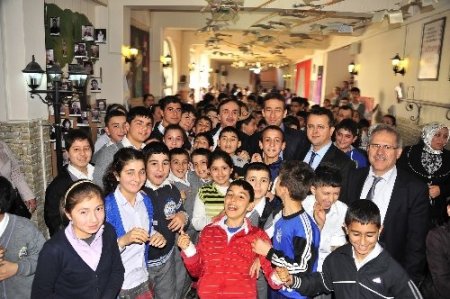 Başkan Keskin, öğrencilere yazarlığı anlattı