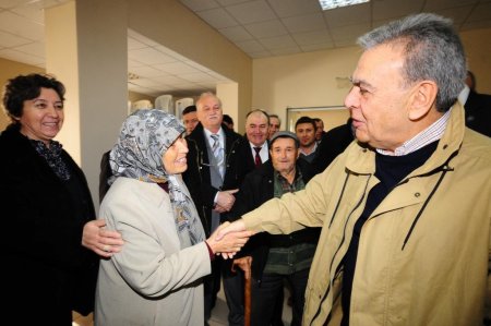 Başkan Kocaoğlu, Foça Gerenköy'e çok amaçlı salon sözü verdi