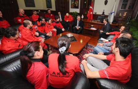 Başkan Kocaoğlu Akut Montu Giyerek Destek Mesajı Verdi