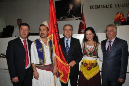 Başkan Kocaoğlu: Barış köprülerine katkıda bulunmaktan mutluyuz