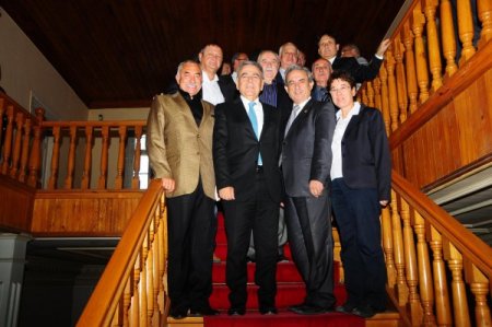 Başkan Kocaoğlu İzmir'in eski başkanlarıyla biraraya geldi