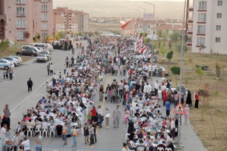 Başkan Odabaşı'ndan Toki Sakinlerine Pazar Müjdesi