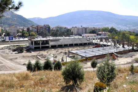 Başkan Özdemir: Amasya çevre yolu ve kapalı spor salonu 2013’te bitecek