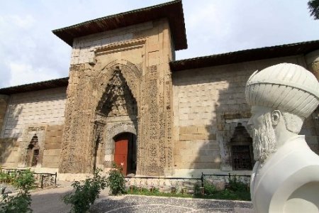 Başkan Özdemir: Amasya’yı görmediyseniz en güzelini görmediniz