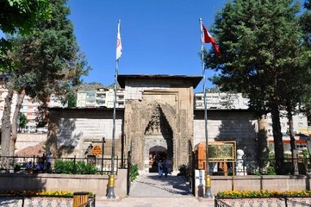 Başkan Özdemir: Amasya’yı görmediyseniz en güzelini görmediniz