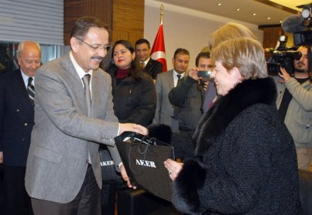 Başkan Özhaseki, 5 Ülkenin Büyükelçilerini Ve Diplomatlarını Kabul Etti