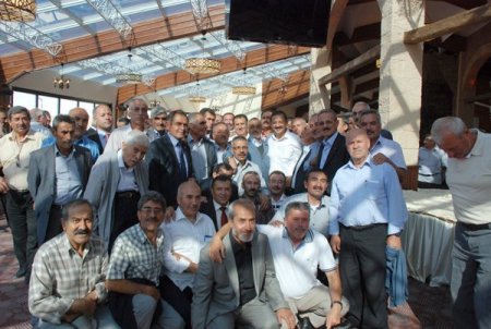 Başkan Özhaseki, muhtarlara Erciyes Projesi'ni anlattı