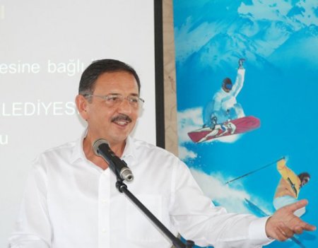 Başkan Özhaseki, muhtarlara Erciyes Projesi'ni anlattı