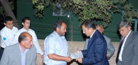 Başkan Özhaseki, şehit ailesine ev verdi