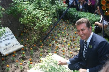 Başkan Sarıgül: Güneydoğu'da savaş uçakları değil, turist uçakları gitmeli