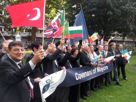 Başkan Sındır, Avrupa Enerji Kentleri Yönetim Kurulu’na seçildi
