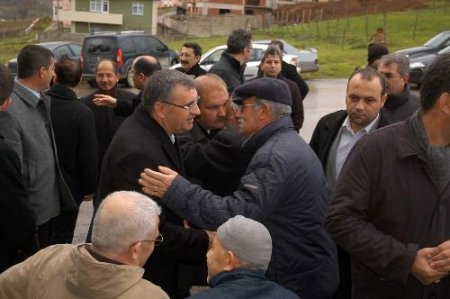 Başkan Toçoğlu, Halasını Toprağa Verdi