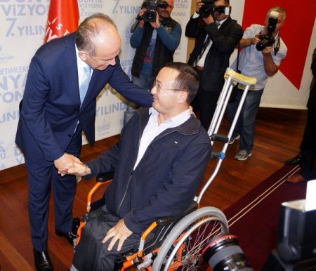 Başkan Topbaş, belediye çalışanlarıyla bayramlaştı